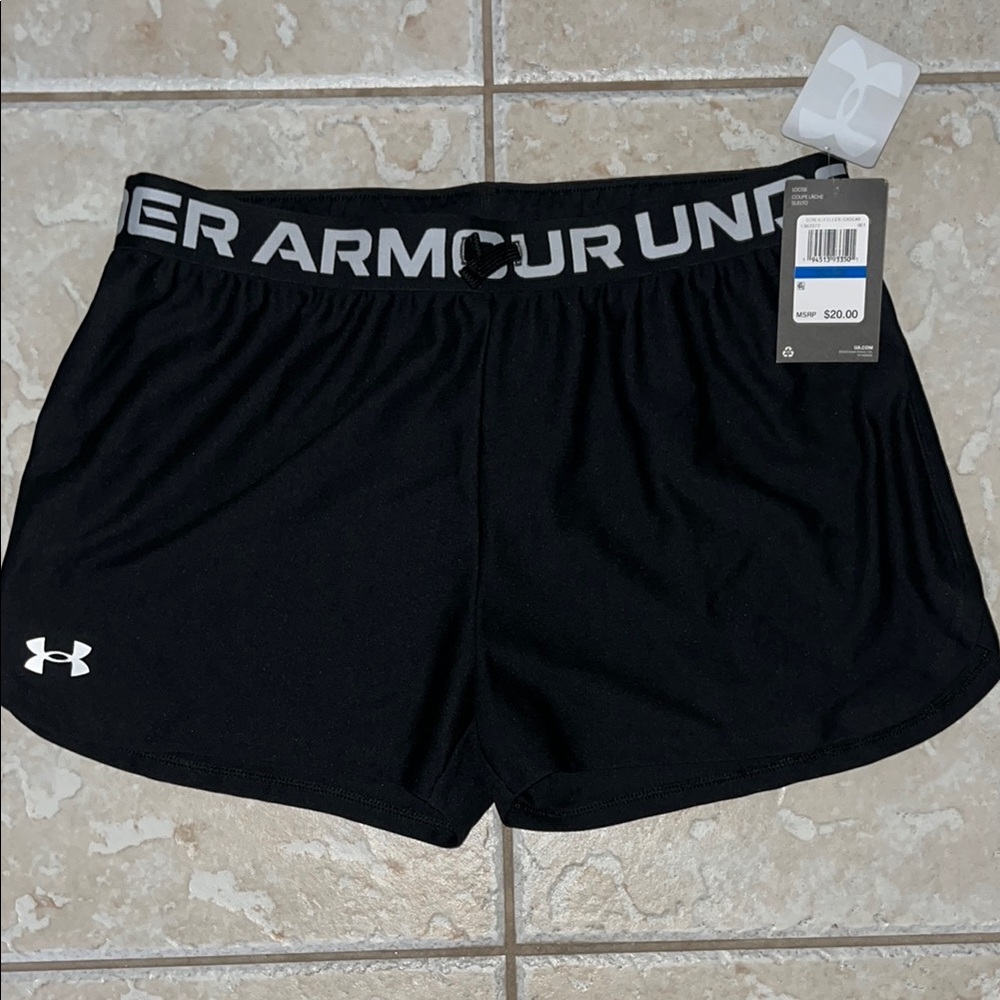 Under Armour Black Athletic Shorts Moisture-Wicking Design- Youth XL